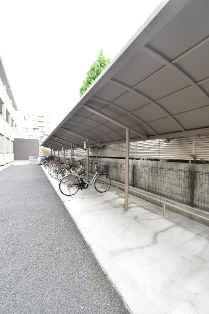 ��ʌ��z�J�s�����c���̃A�p�[�g�̂��̑�