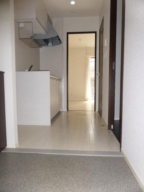 ��ʌ��������܎s�Y�a���ՂP�O���ڂ̃A�p�[�g�̌���