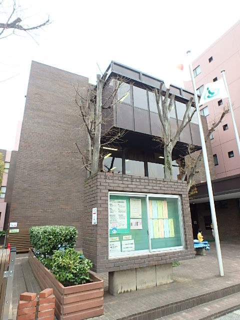 ��ʌ��������܎s�Y�a���ՂP�O���ڂ̃A�p�[�g�̎���