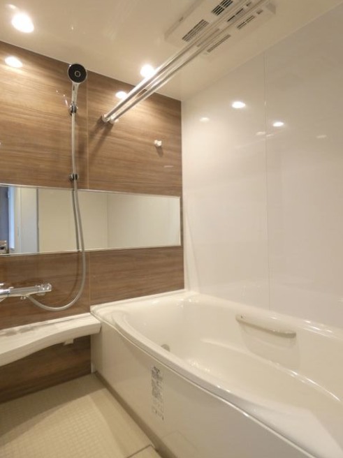 ��ʌ��k�{�s���ԂQ���ڂ̃}���V�����̃o�X