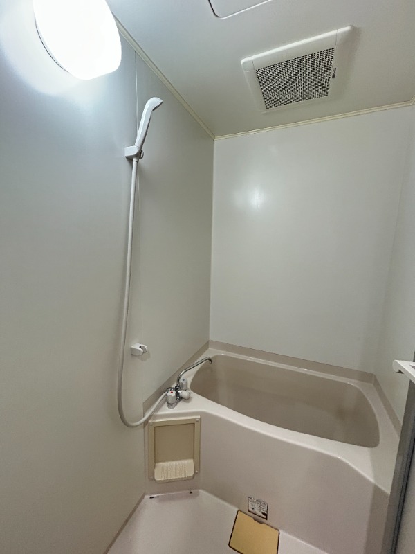 ��ʌ��������܎s�����扺�����Q���ڂ̃A�p�[�g�̃o�X