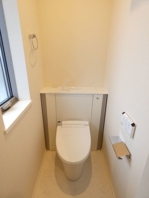 ��ʌ��k�{�s���ԂQ���ڂ̃}���V�����̃g�C��