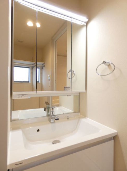 ��ʌ��k�{�s���ԂQ���ڂ̃}���V�����̐��ʏ�