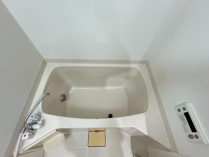 ��ʌ��������܎s�����扺�����Q���ڂ̃A�p�[�g�̃o�X