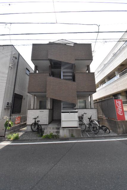 ��ʌ��������܎s�Y�a��{���P����15-25-1�̃A�p�[�g�̌����O��