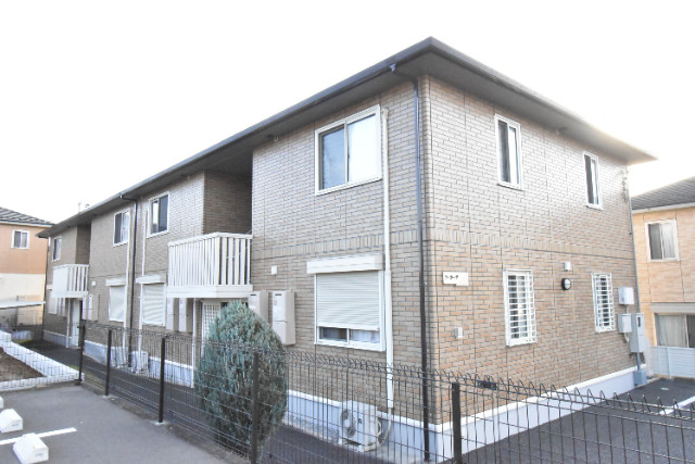 ��ʌ��������܎s�΋�厚�����̃A�p�[�g�̌����O��