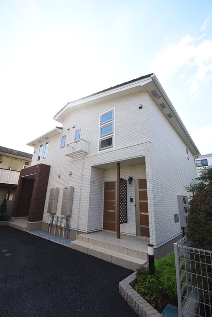 ��ʌ��������܎s��{��x�̓����P����217-2�̃A�p�[�g�̌����O��