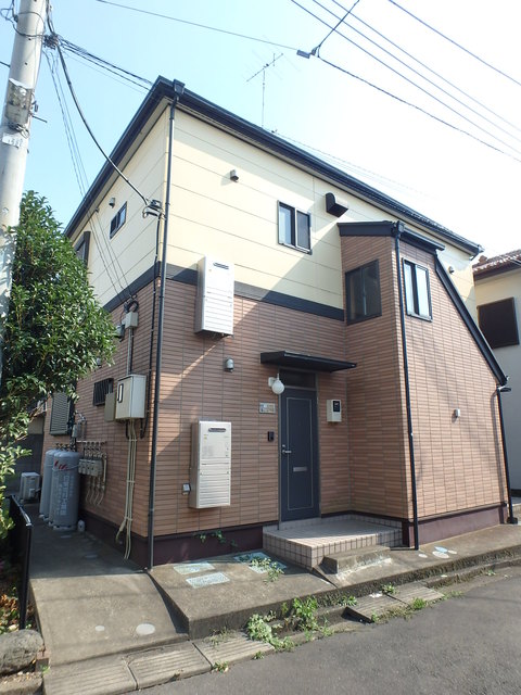 ��ʌ��������܎s����厚�y��435-2�̃A�p�[�g�̌����O��