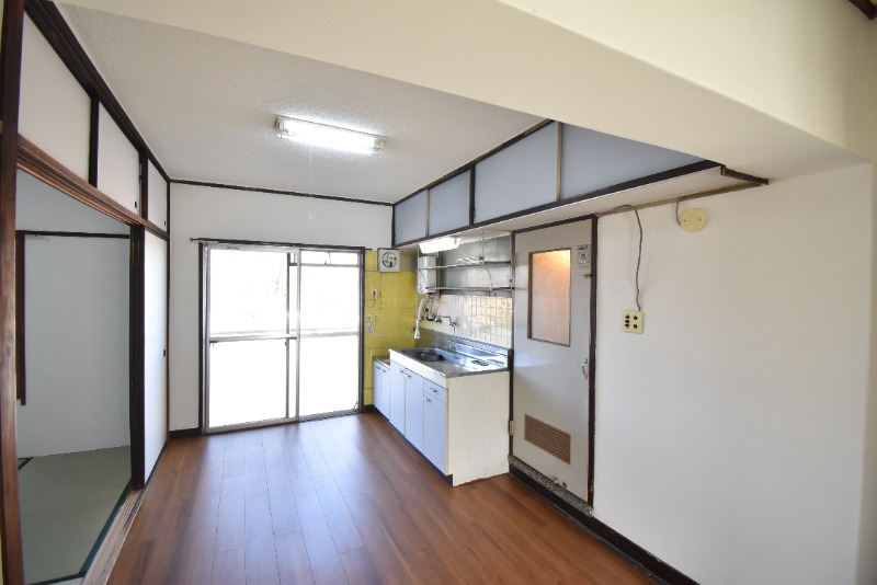 �����s�����؂R���ڂ̃}���V�����̋��ԁE���r���O