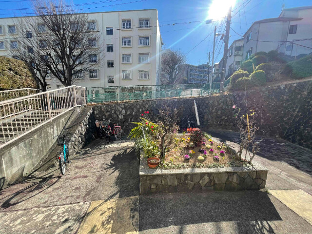 �����s�����؂R���ڂ̃}���V�����̂��̑�