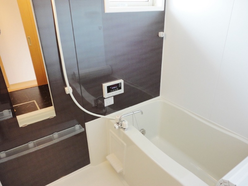 ��ʌ��������܎s��{��������P���ڂ̃A�p�[�g�̃o�X