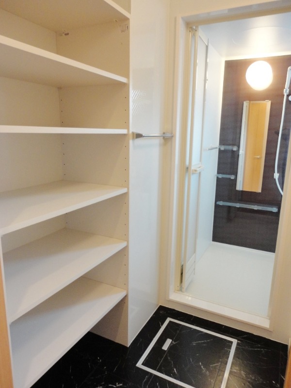 ��ʌ��������܎s��{��������P���ڂ̃A�p�[�g�̂��̑��ݔ�