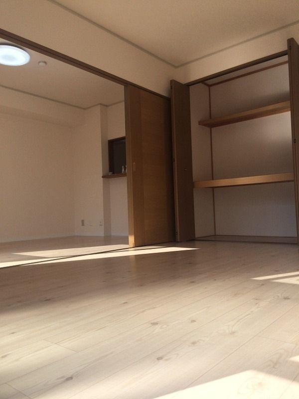 ��ʌ��k�����S�ɓޒ������P���ڂ̃A�p�[�g�̂��̑������E�X�y�[�X