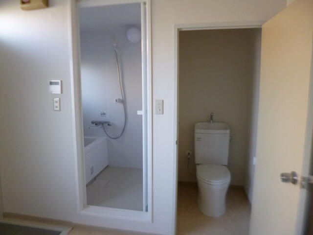 ��ʌ��������܎s��{��V�����Q���ڂ̃A�p�[�g�̃g�C��