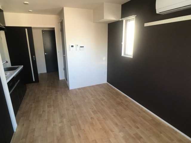 ��ʌ��������܎s�k�擌�听���P���ڂ̃A�p�[�g�̋����E���r���O