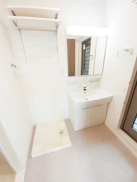 ��ʌ��������܎s�΋�厚�����̃A�p�[�g�̐��ʏ�