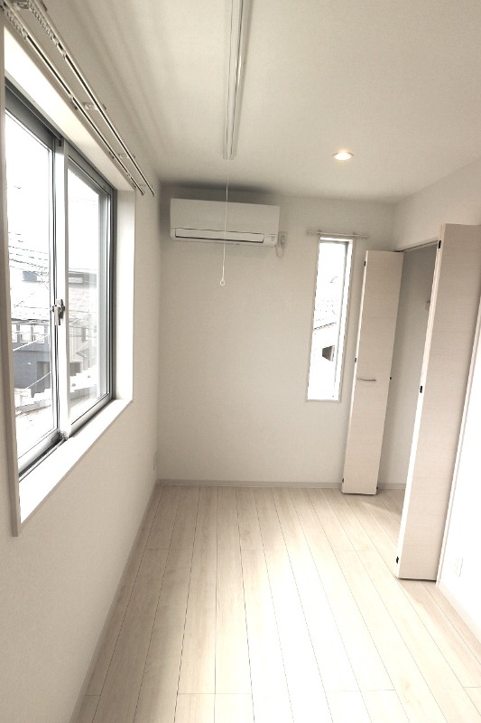 ��ʌ�����s�����S���ڂ̃A�p�[�g�̂��̑��ݔ�