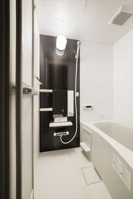 ��ʌ������s���]�P���ڂ̃A�p�[�g�̃o�X