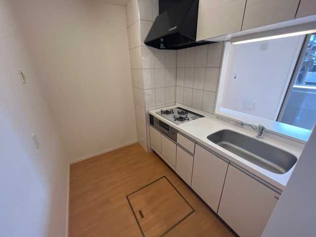 ��ʌ��������܎s���搼��{�R���ڂ̃A�p�[�g�̃L�b�`��