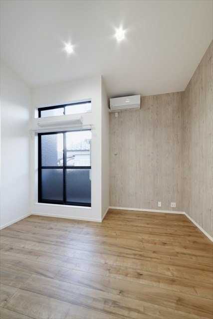 ��ʌ������s���]�P���ڂ̃A�p�[�g�̂��̑������E�X�y�[�X