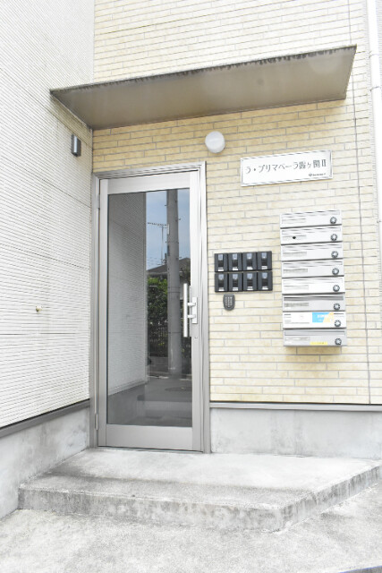 ��ʌ���z�s���P�֓��Q���ڂ̃A�p�[�g�̃G���g�����X