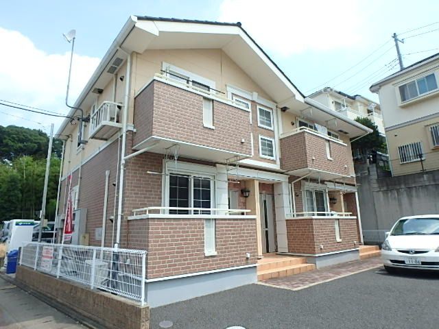 ��ʌ��������܎s�k��ޗǒ�124-8�̃A�p�[�g�̌����O��