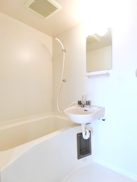 ��ʌ��������܎s�k��听���S���ڂ̃}���V�����̃o�X