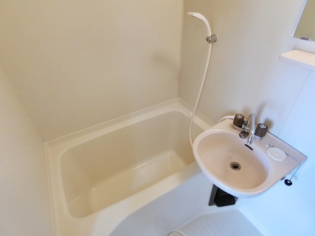 ��ʌ��������܎s�k��听���S���ڂ̃}���V�����̐��ʏ�