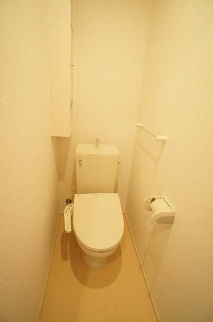 ��ʌ��z�J�s���C�N�^�E���U���ڂ̃A�p�[�g�̃g�C��