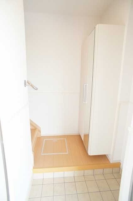 ��ʌ��z�J�s���C�N�^�E���U���ڂ̃A�p�[�g�̌���