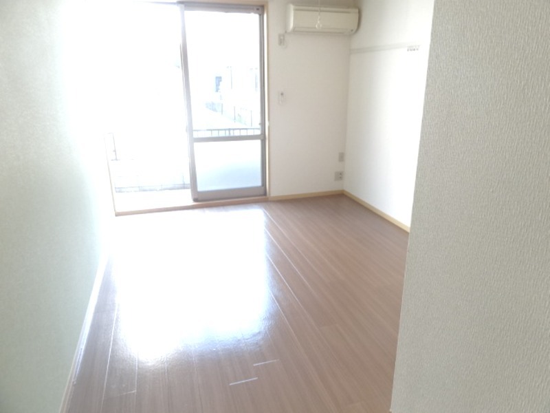 ��ʌ��������܎s��{��㏬���̃A�p�[�g�̋��ԁE���r���O