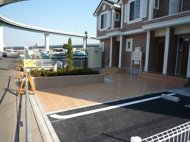 ��ʌ��������܎s������~����U���ڂ̃A�p�[�g�̒��ԏ�