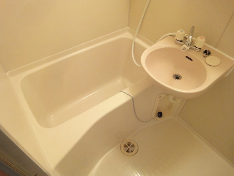 ��ʌ��������܎s��{���Ԓ��P���ڂ̃A�p�[�g�̐��ʏ�