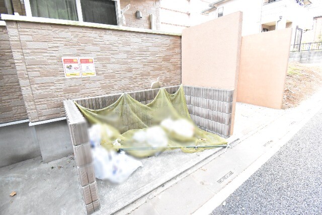 ��ʌ��������܎s�΋�厚���̃A�p�[�g�̂��̑�