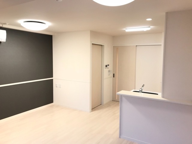 ��ʌ��������܎s���搼��{�P���ڂ̃}���V�����̋��ԁE���r���O