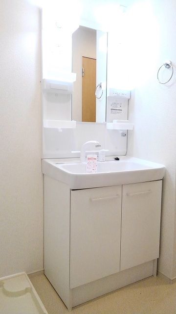 ��ʌ��@�c�s�@�c�S���ڂ̃A�p�[�g�̐��ʏ�