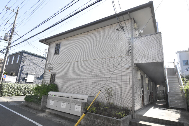 ��ʌ��������܎s��{��听���P����551-6�̃A�p�[�g�̌����O��