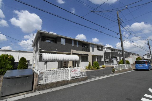 ��ʌ��k�����S�ɓޒ��h�U����160-1�̃A�p�[�g�̌����O��