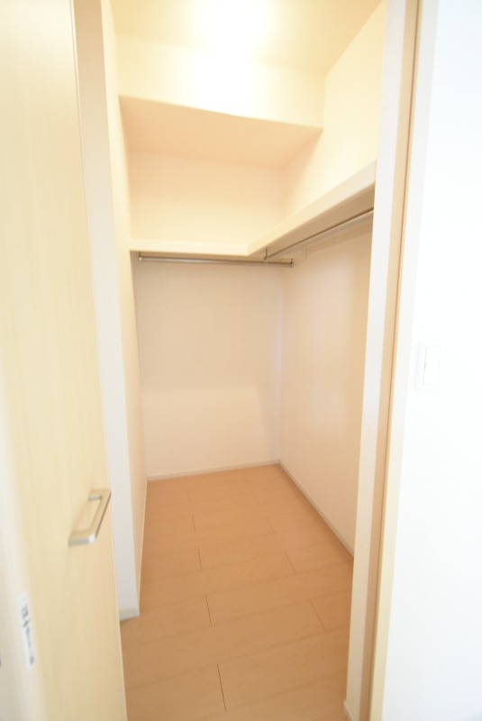 ��ʌ��k�����S�ɓޒ��h�U���ڂ̃A�p�[�g�̎��[