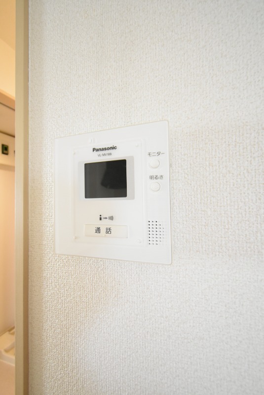 ��ʌ��k�����S�ɓޒ��h�U���ڂ̃A�p�[�g�̂��̑������E�X�y�[�X