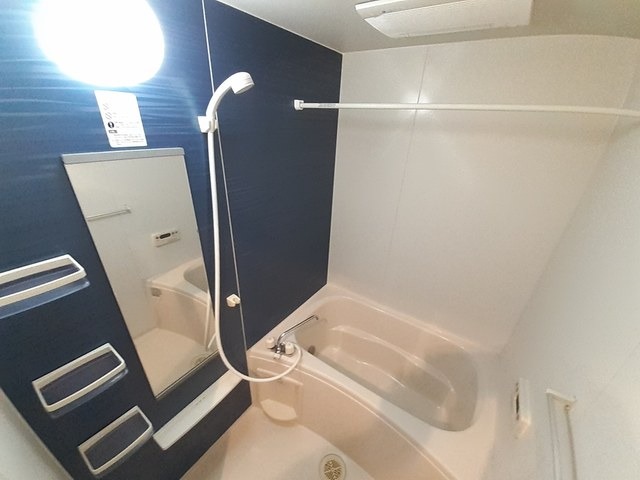 ��ʌ��t�����s�����ڂ̃A�p�[�g�̃o�X