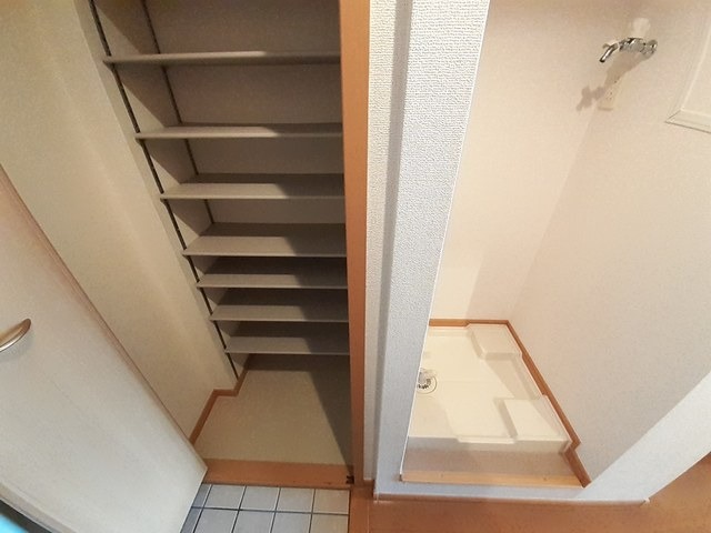 ��ʌ��t�����s�����ڂ̃A�p�[�g�̂��̑�