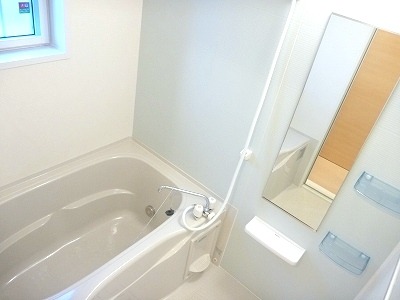 ��ʌ�����s�厚�̉Ƃ̃A�p�[�g�̃o�X