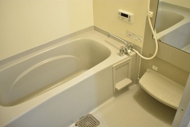 ��ʌ��������܎s������{�����T���ڂ̃A�p�[�g�̃o�X