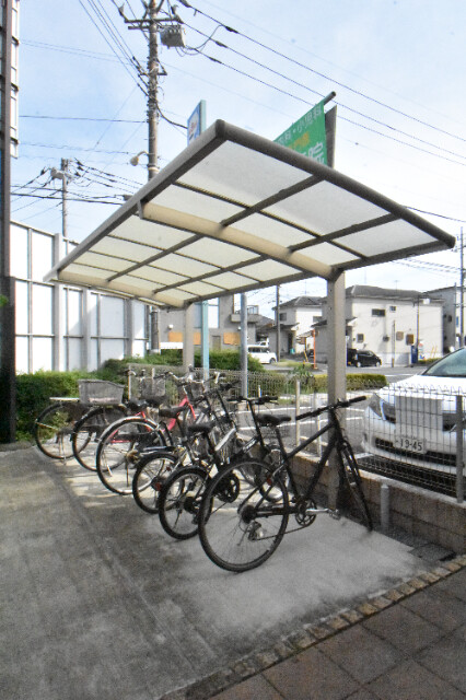 ��ʌ��k�����S�ɓޒ����Q���ڂ̃}���V�����̂��̑�