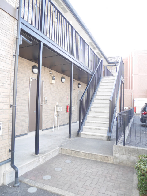 ��ʌ�����s�厚���s�̃A�p�[�g�̃G���g�����X