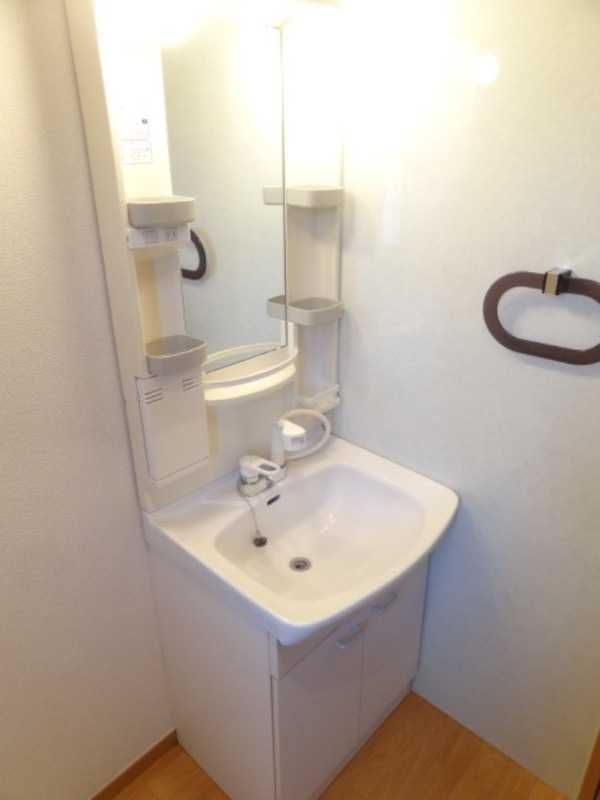 ��ʌ��������܎s��{��O���P���ڂ̃A�p�[�g�̐��ʏ�