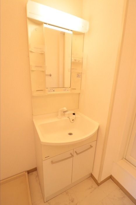 ��ʌ��������܎s����{�O���̃A�p�[�g�̐��ʏ�