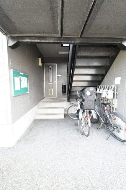 ��ʌ��������܎s����{�O���̃A�p�[�g�̃G���g�����X