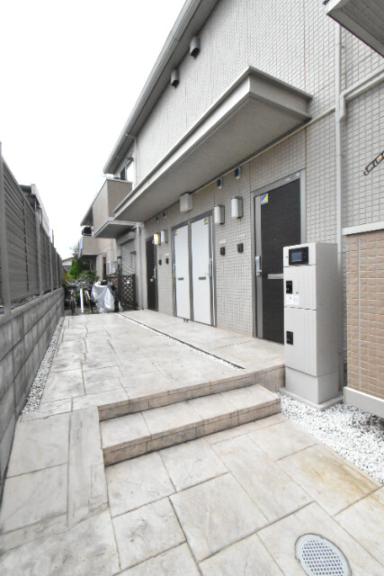 ��ʌ������s�ٓV�P���ڂ̃A�p�[�g�̃G���g�����X